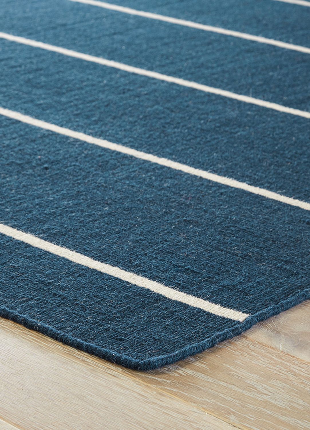 Tappeto di design Vihaan - Designerteppich
