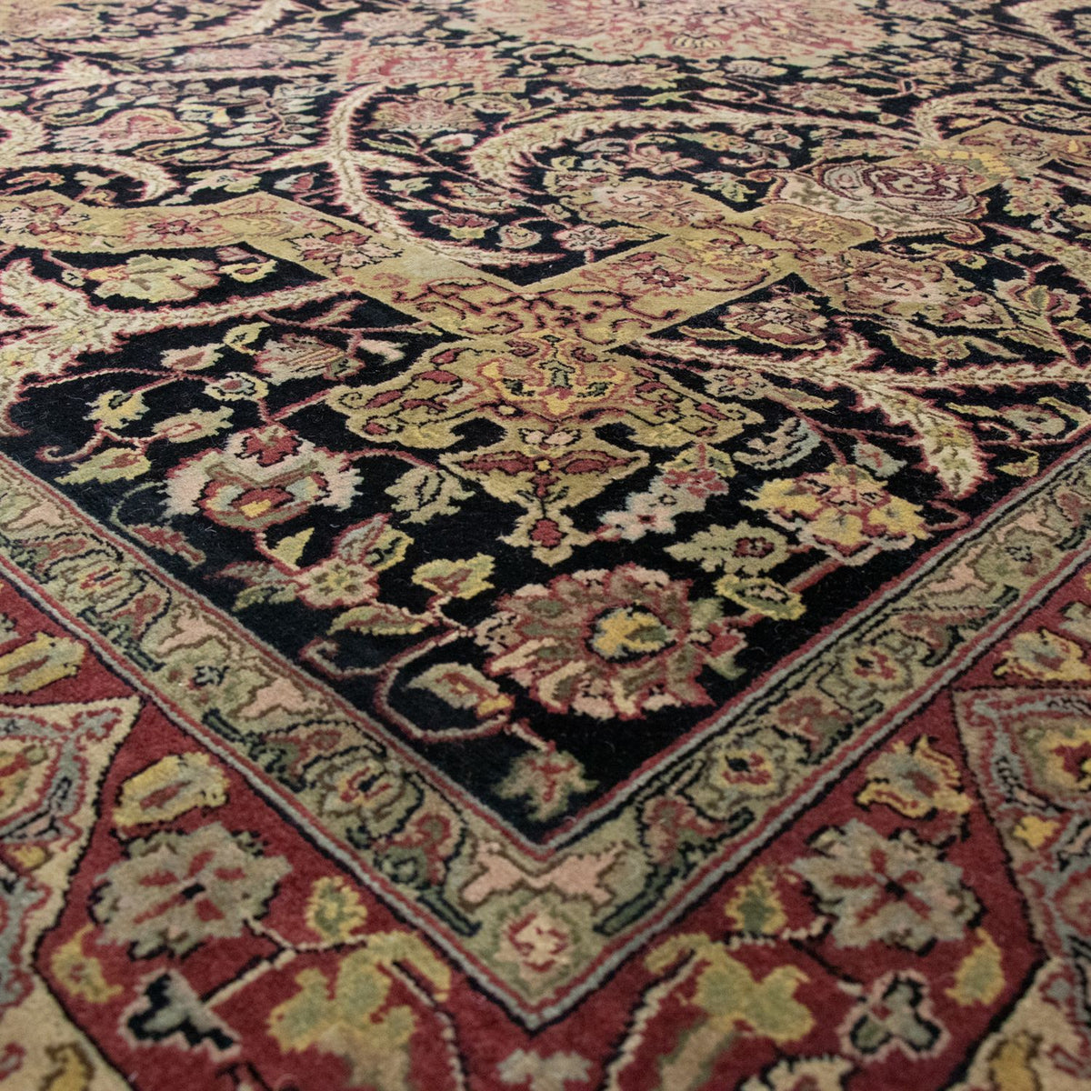 Tappeto orientale Sarai